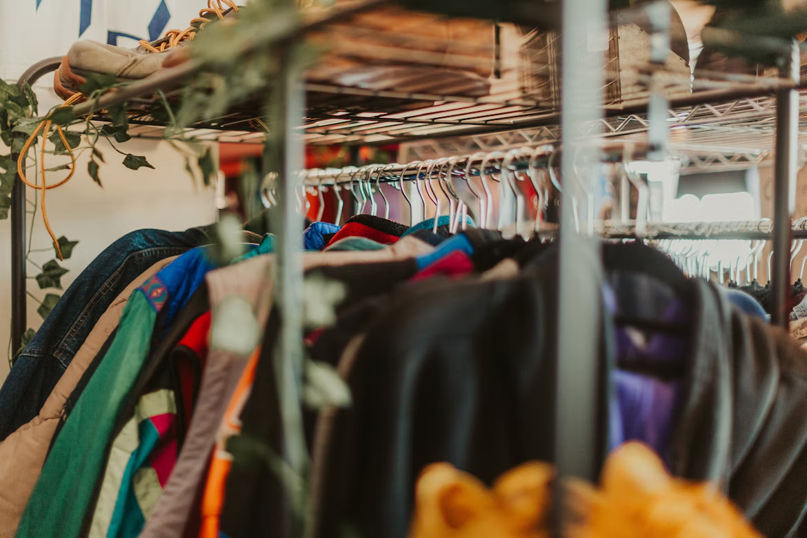 Pakaian Wanita Modis